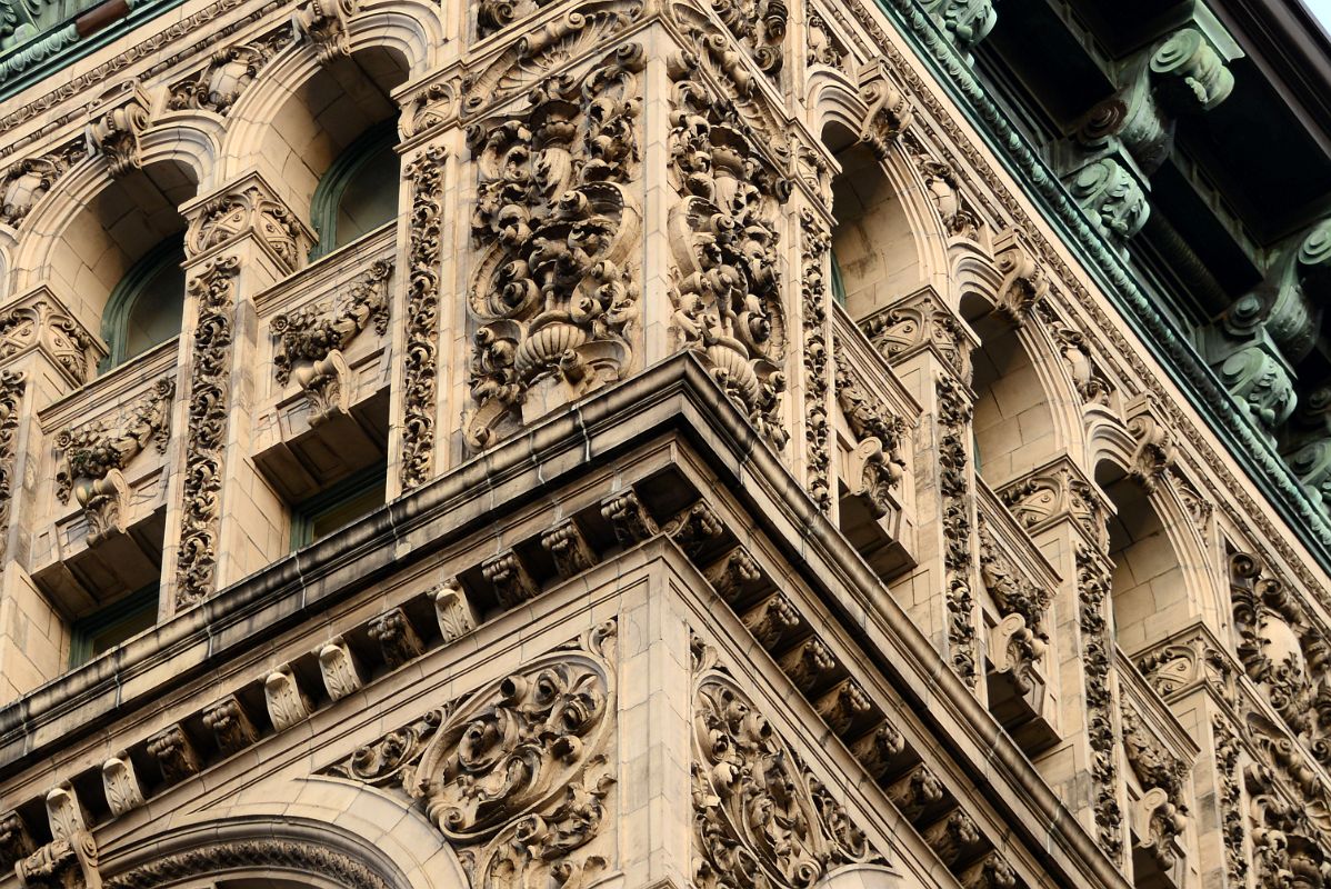 073 Close Up Of The Exuberant Ornamentation On The Silk Exchange